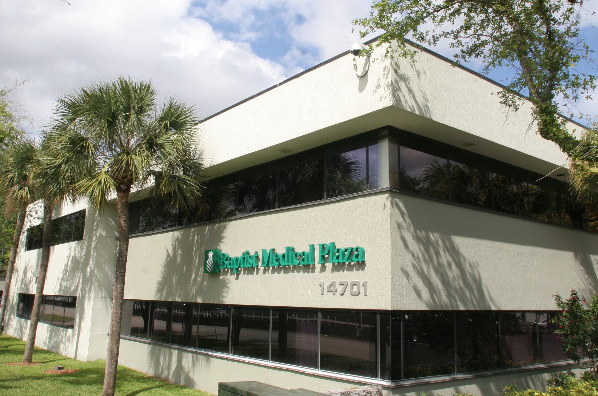 Patient care at Miami Lakes Doctor's LLC